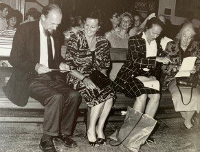 Foto Tarq Hoekstra bij opening KKU seizoen 1989